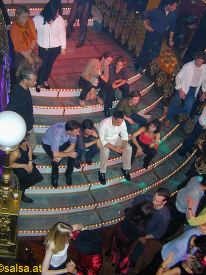 Caf� Roncalli, Theaterstrasse, Aachen (anklicken zum Vergr��ern, mit ALT+F4 wieder schliessen)