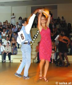 Salsa im Gangolf in Bonn - anklicken zum Vergr��ern - click to enlarge