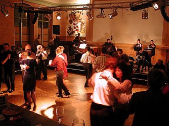 Salsa im Casa Latina (anklicken zum Vergr��ern, mit ALT+F4 wieder schliessen)