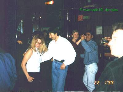 Auf der Tanzfl�che (Linda, Astrid, Fernando...)