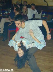 Salsa in der Tanzschule Siebenh�ner, Hagen (anklicken zum Vergr��ern, mit ALT+F4 wieder schliessen)
